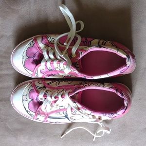Coach Poppy woman's lace up shoes.